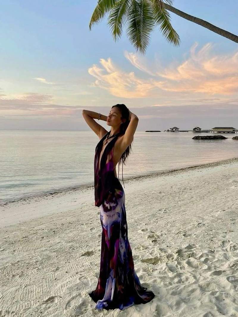 Abstract Print Halter Maxi Dress | Bold & Elegant | Plunging Neckline