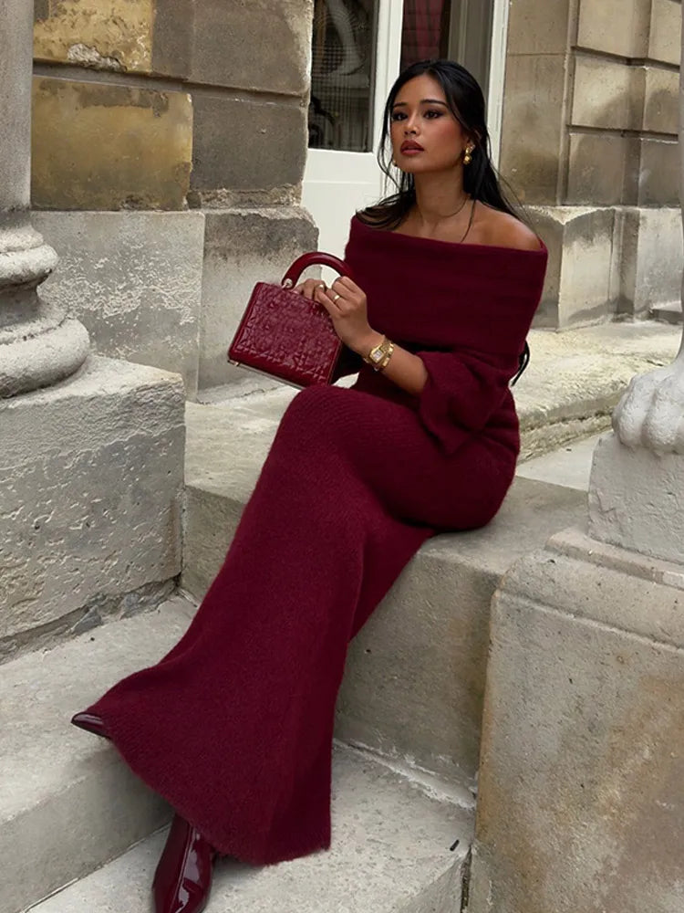 Off-Shoulder Knit Maxi Dress | Bodycon Fit | Effortless Elegance