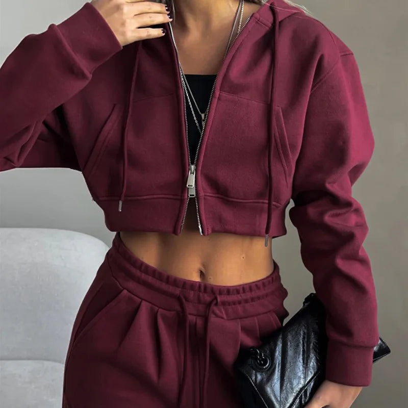 Cropped Hoodie & Wide-Leg Sweatpants Set | Casual & Trendy | Ultimate Comfort