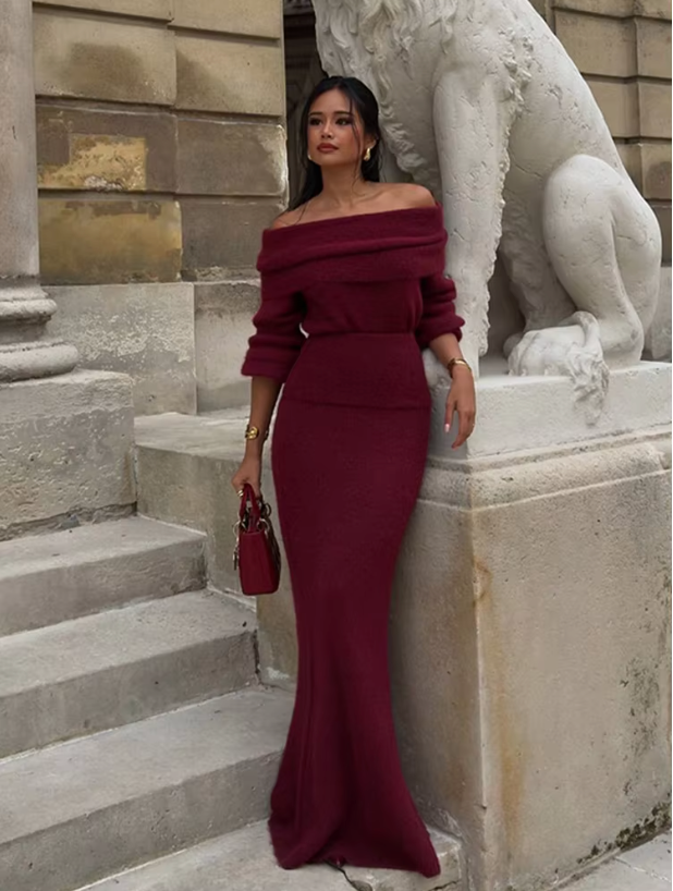 Off-Shoulder Knit Maxi Dress | Bodycon Fit | Effortless Elegance