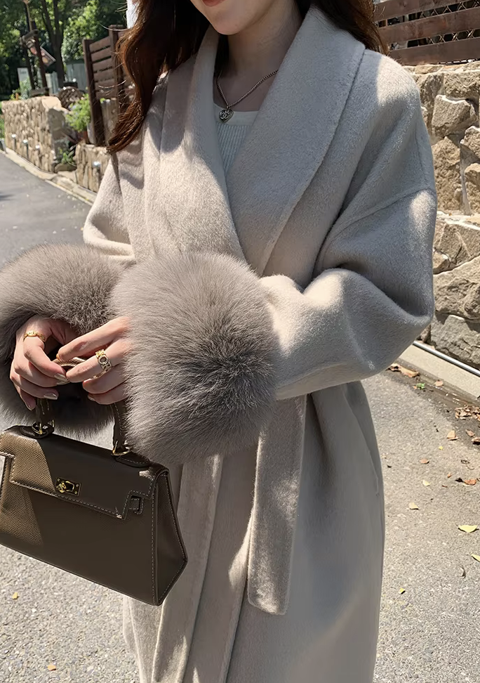 Women's Long Wool Coat | Elegant & Warm | Faux Fur Cuffs