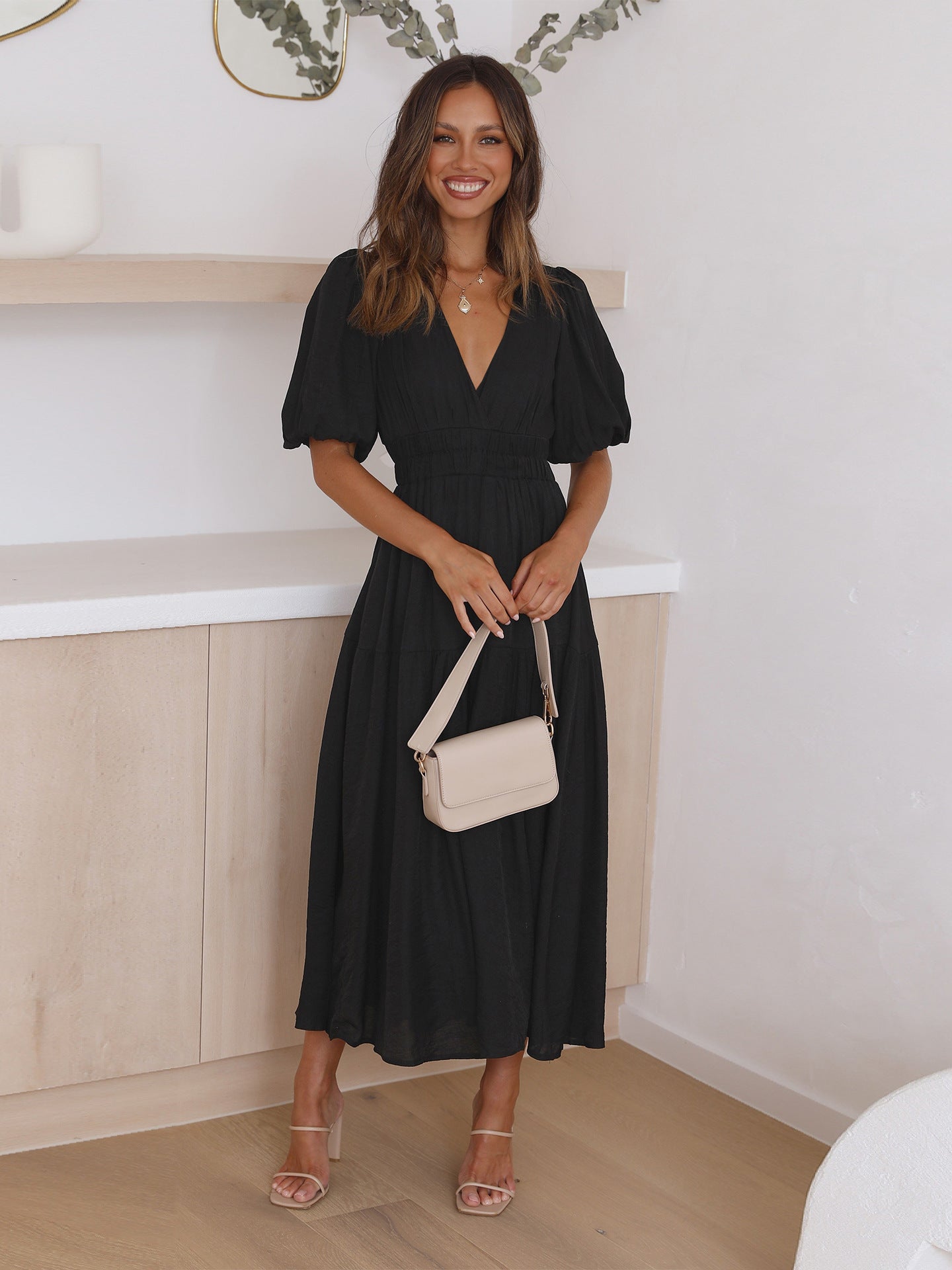 Flowy Midi Dress | Elegant & Feminine | Flutter Sleeve Design