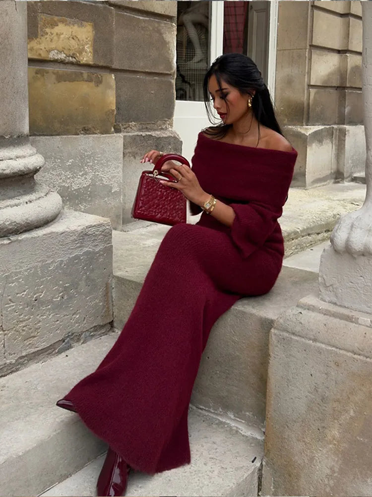Off-Shoulder Knit Maxi Dress | Bodycon Fit | Effortless Elegance